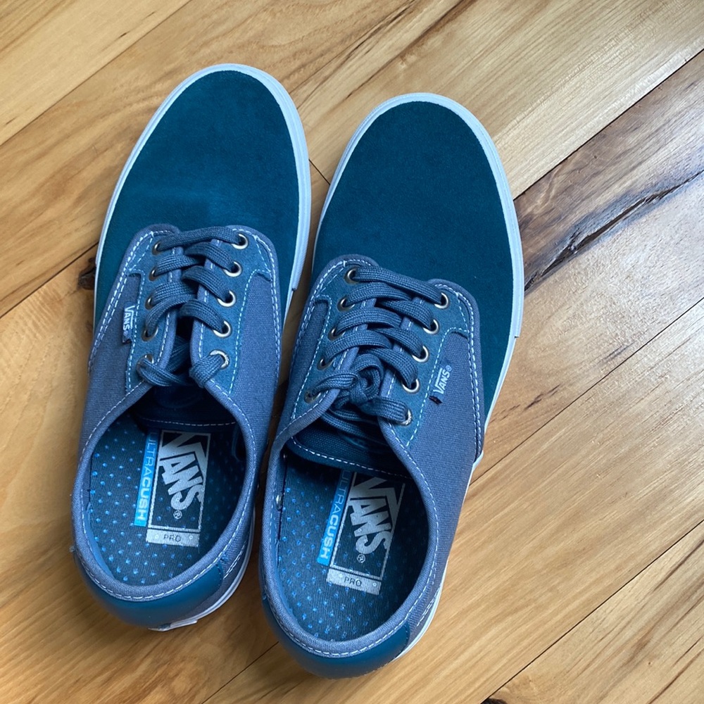 Men’s Vans pro